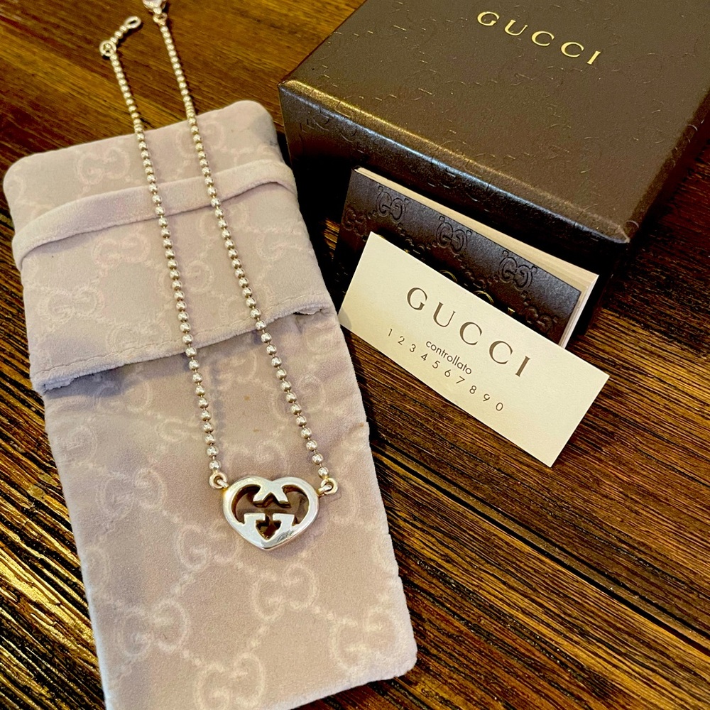 Gucci heart-shaped interlocking G motif pendant/ *Made in Italy *15.6” length